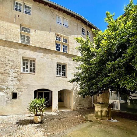 Appartement Aux Pieds Du Palais Des Papes. Avignon Eksteriør bilde